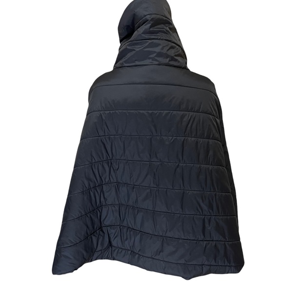 KYODAN| Reversible Puffer Capelet, Blk/Camo high neck, with snaps EUC - Picture 7 of 16